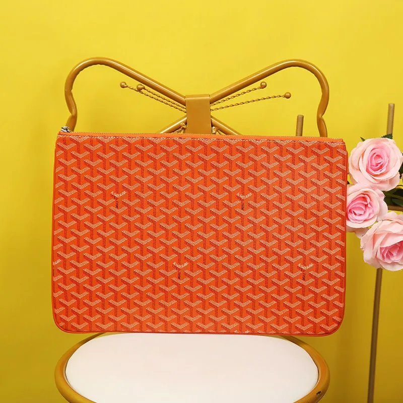 High-quality clutch bag-no wrist strap in Orange