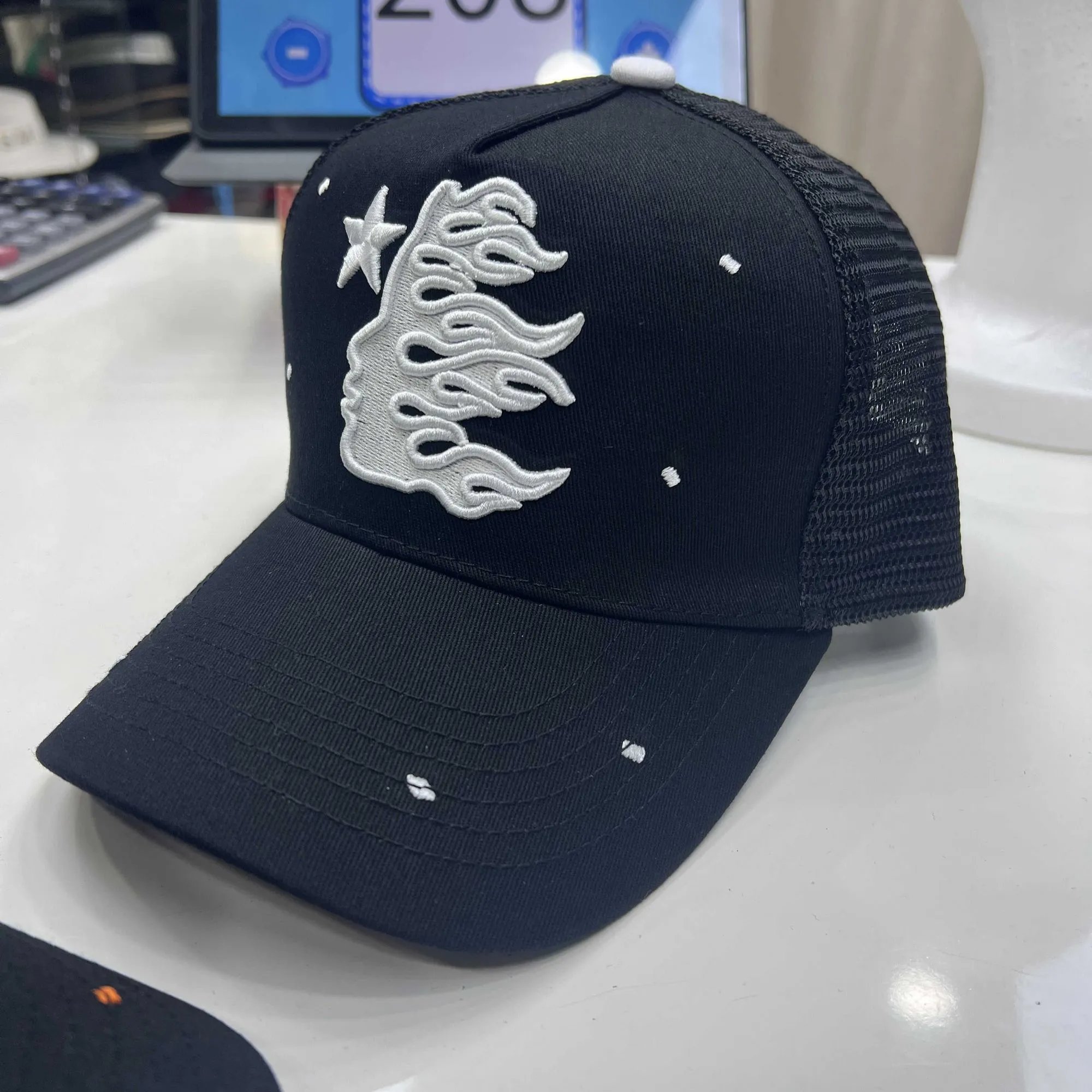Fashion Hat (P-0112) – Style 11