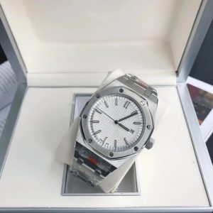 Watches – 18 Styles