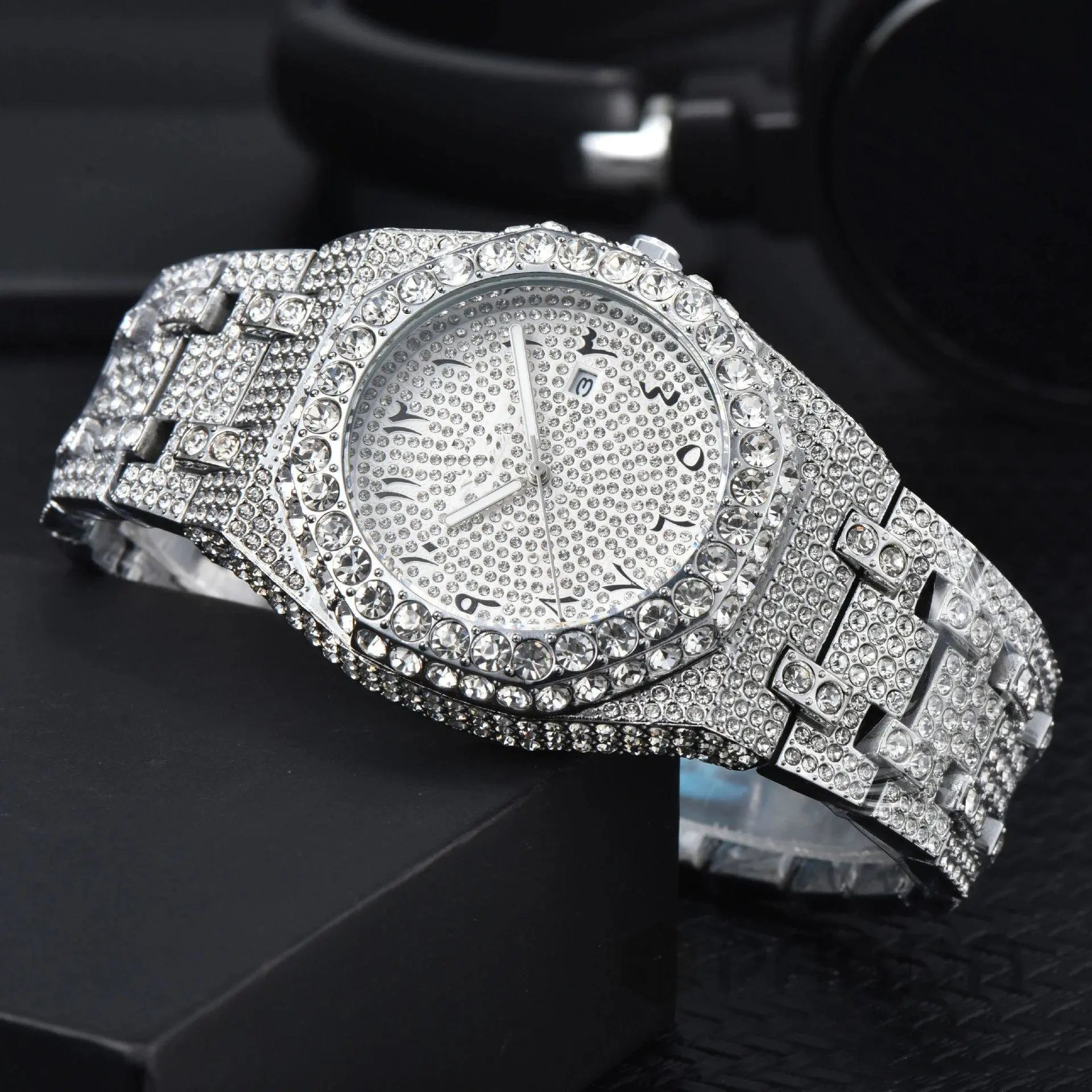 High-quality moissanite fashion – additional view