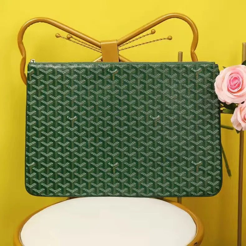High-quality clutch bag-no wrist strap in Green