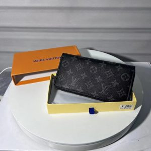 Everyday Wallets – 39 Styles