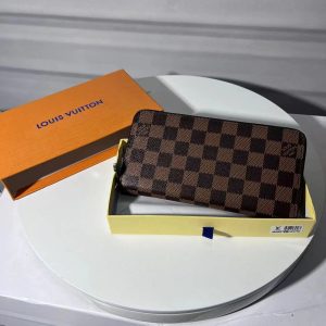 Everyday Wallets – 39 Styles