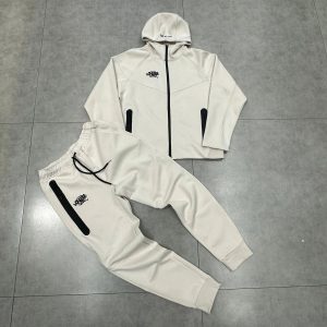 Everyday Hoodie Sets – 30 Styles