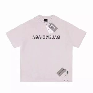 Graphic T-Shirts – 31 Styles
