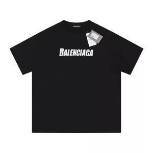 Graphic T-Shirts – 31 Styles
