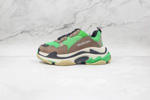 B Casual Sneakers – 15 Styles