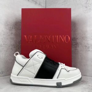 Casual Sneakers – 5 Styles