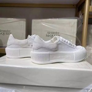 Casual Sneakers – 38 Styles