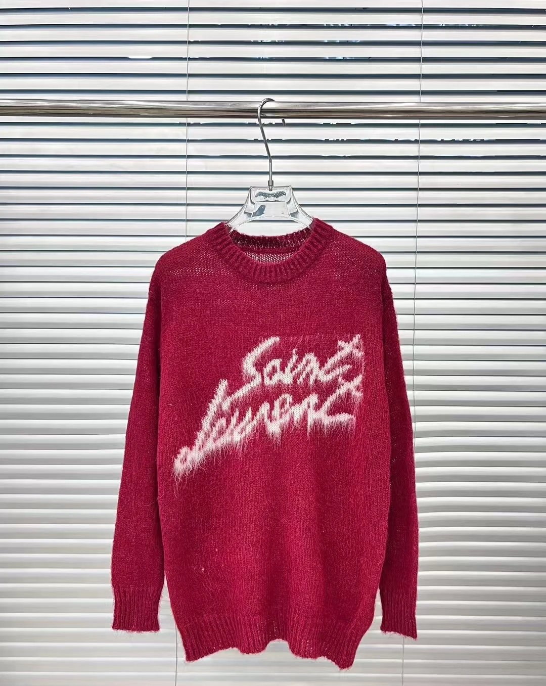High-quality seahorse wool sweater in 2 Laa