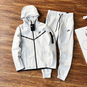 Matching Tracksuits – 25 Styles