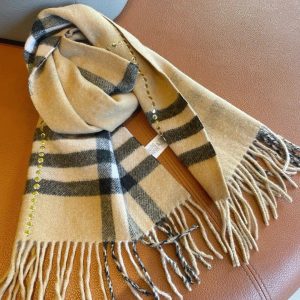Unisex Scarves & Gloves – 33 Styles
