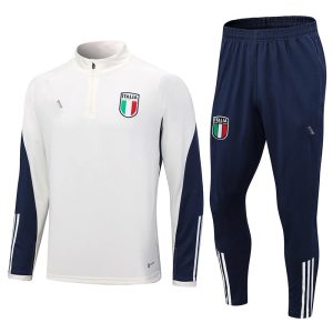 Matching Tracksuits – 39 Styles