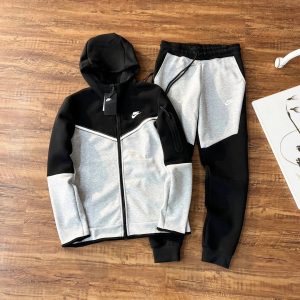 Matching Tracksuits – 25 Styles