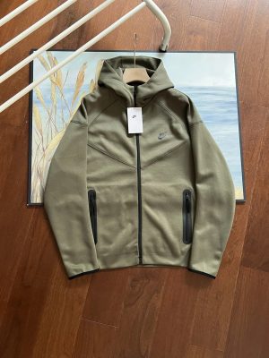 Matching Tracksuits – 25 Styles