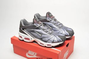 Casual Sneakers – 8 Styles