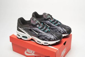 Casual Sneakers – 8 Styles