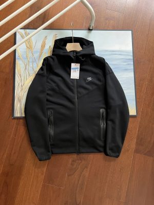 Matching Tracksuits – 25 Styles
