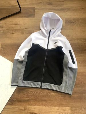 Matching Tracksuits – 40 Styles