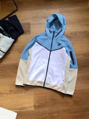 Matching Tracksuits – 40 Styles