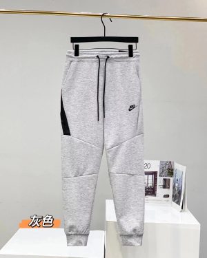 Matching Tracksuits – 40 Styles