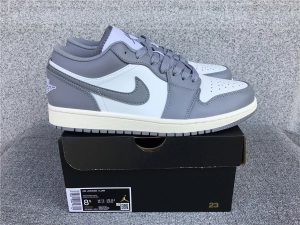 Casual Sneakers – 33 Styles