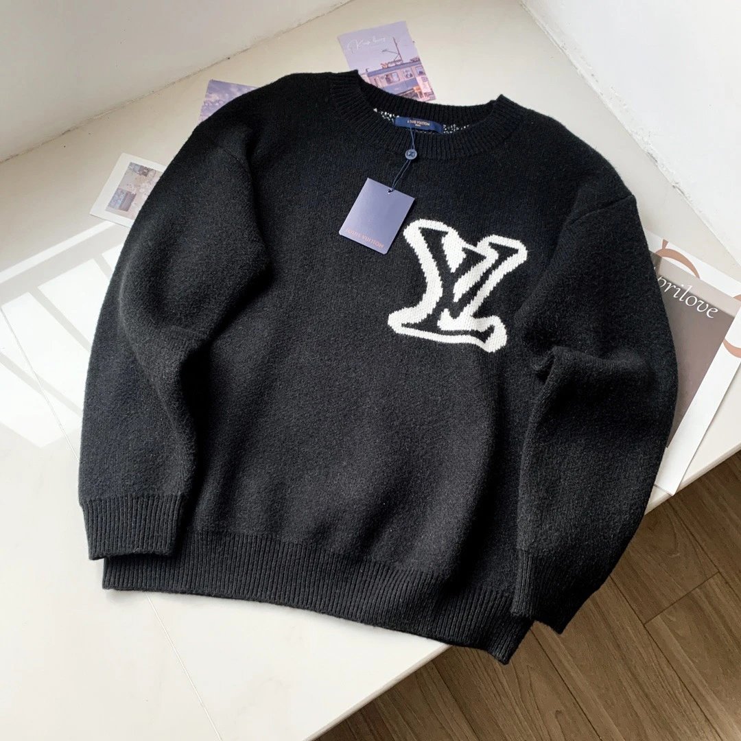 Sweater (high quality) – additional view