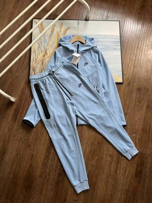 Matching Tracksuits – 40 Styles