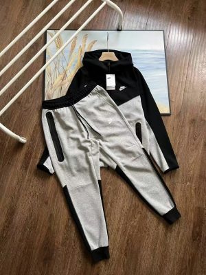 Matching Tracksuits – 40 Styles