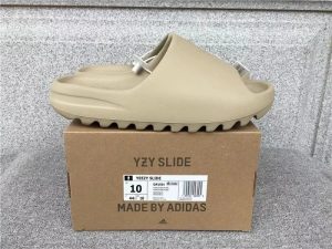 Casual Slides & Sandals – 8 Styles