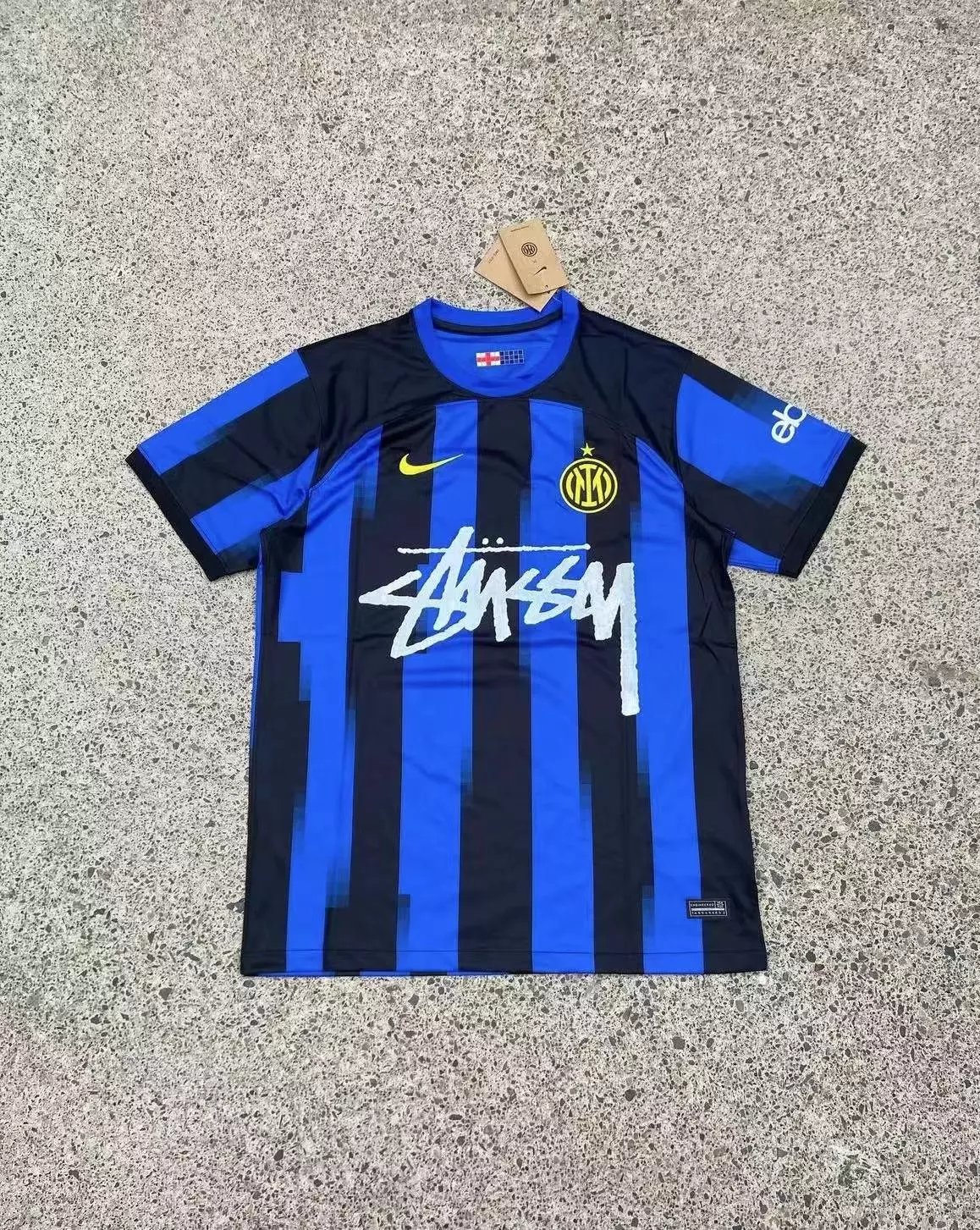 High-quality fashion jerseys from the factory in 17 (Customized Item
