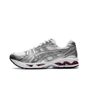 Y Casual Sneakers – 22 Styles