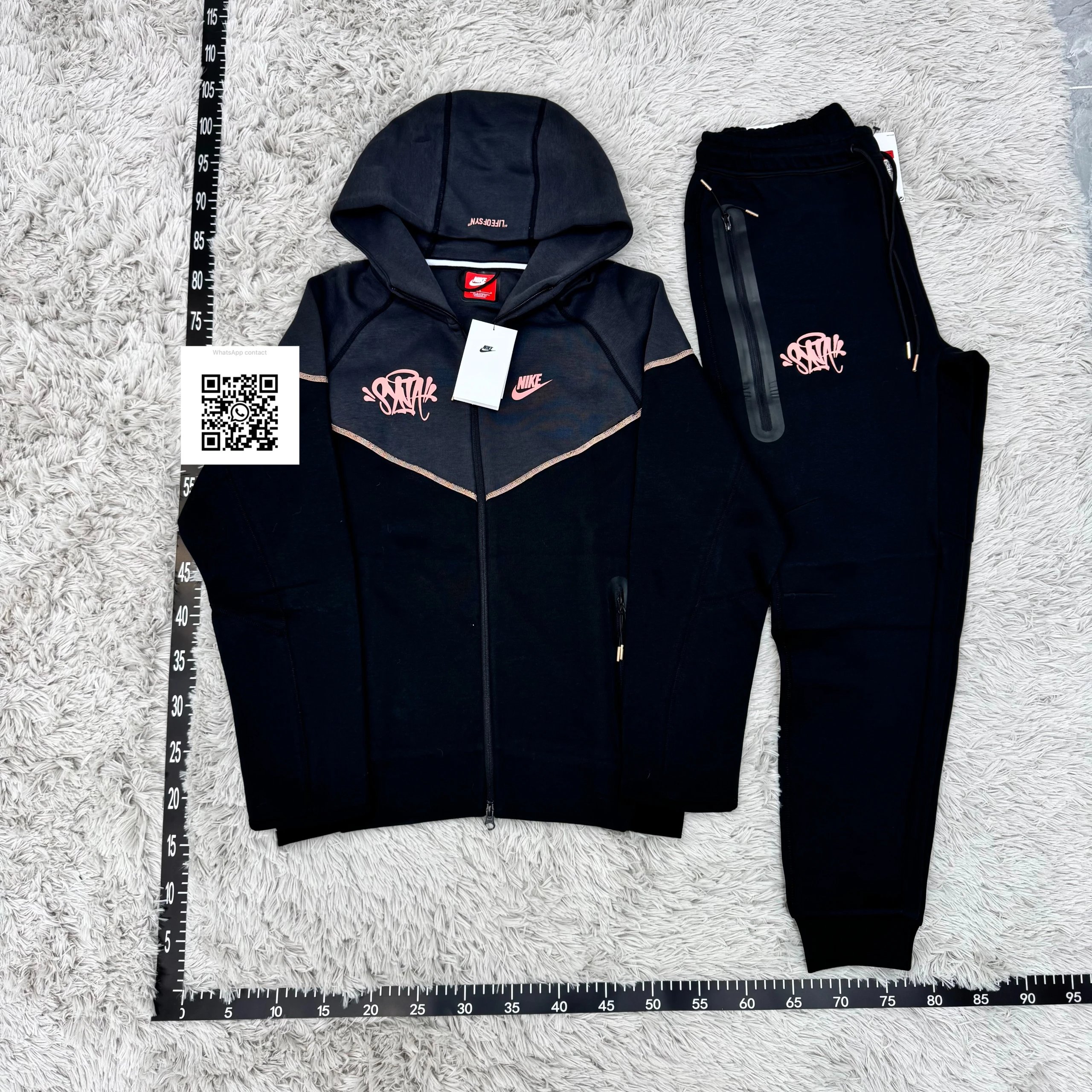 High-quality hooded sweatshirt set from the factory