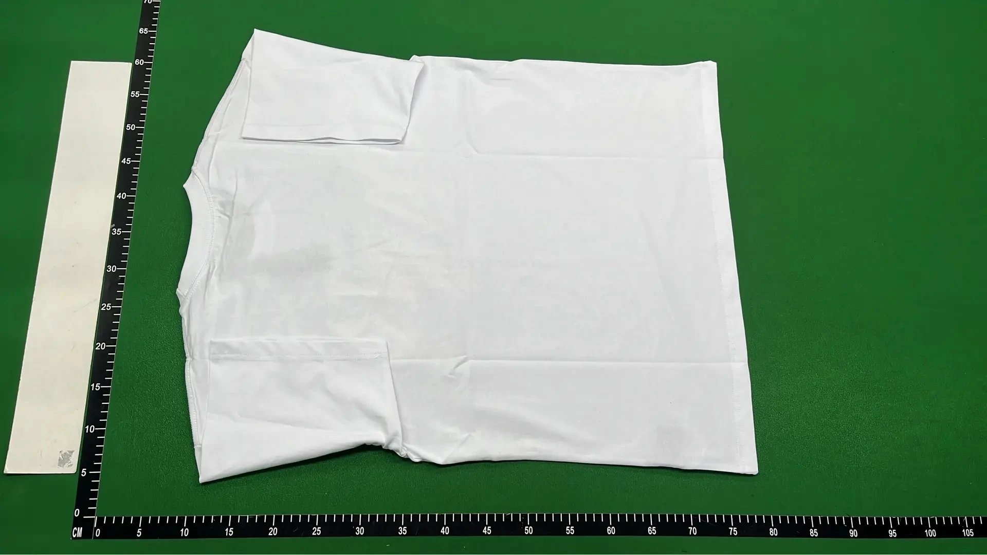 Factory-quality fashion shorts – additional view