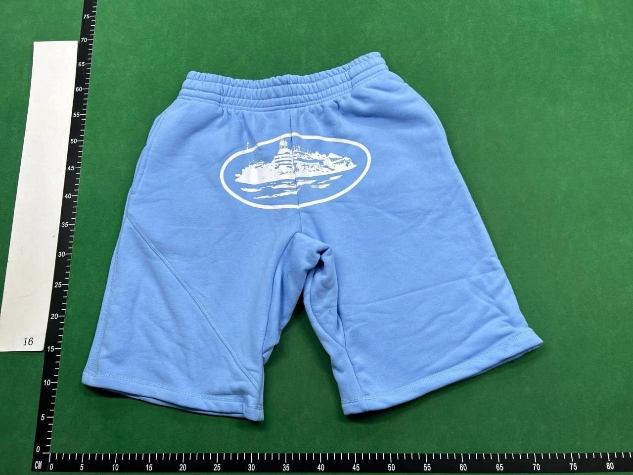 High-quality fashion shorts from the factory – additional view