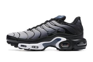 Casual Sneakers – 32 Styles