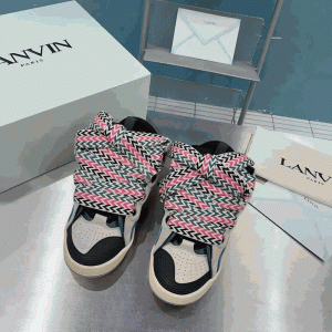 High-quality trendy fashion sneakers 1
