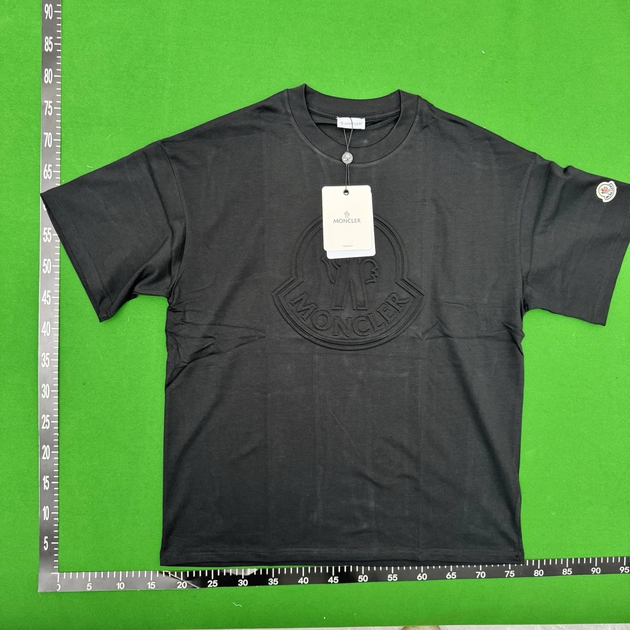 High-quality short – additional view