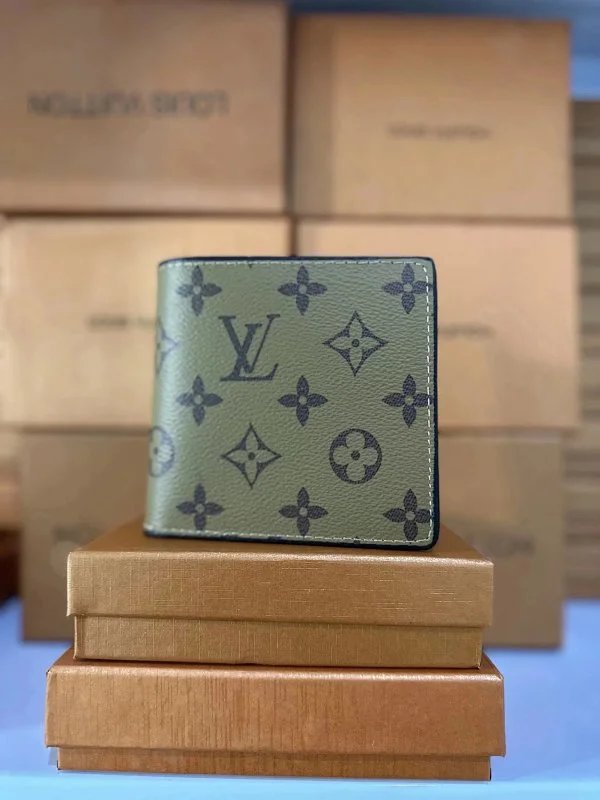 Fashionable wallet- – additional view