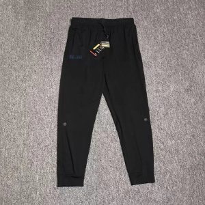 Casual Shorts – 12 Styles