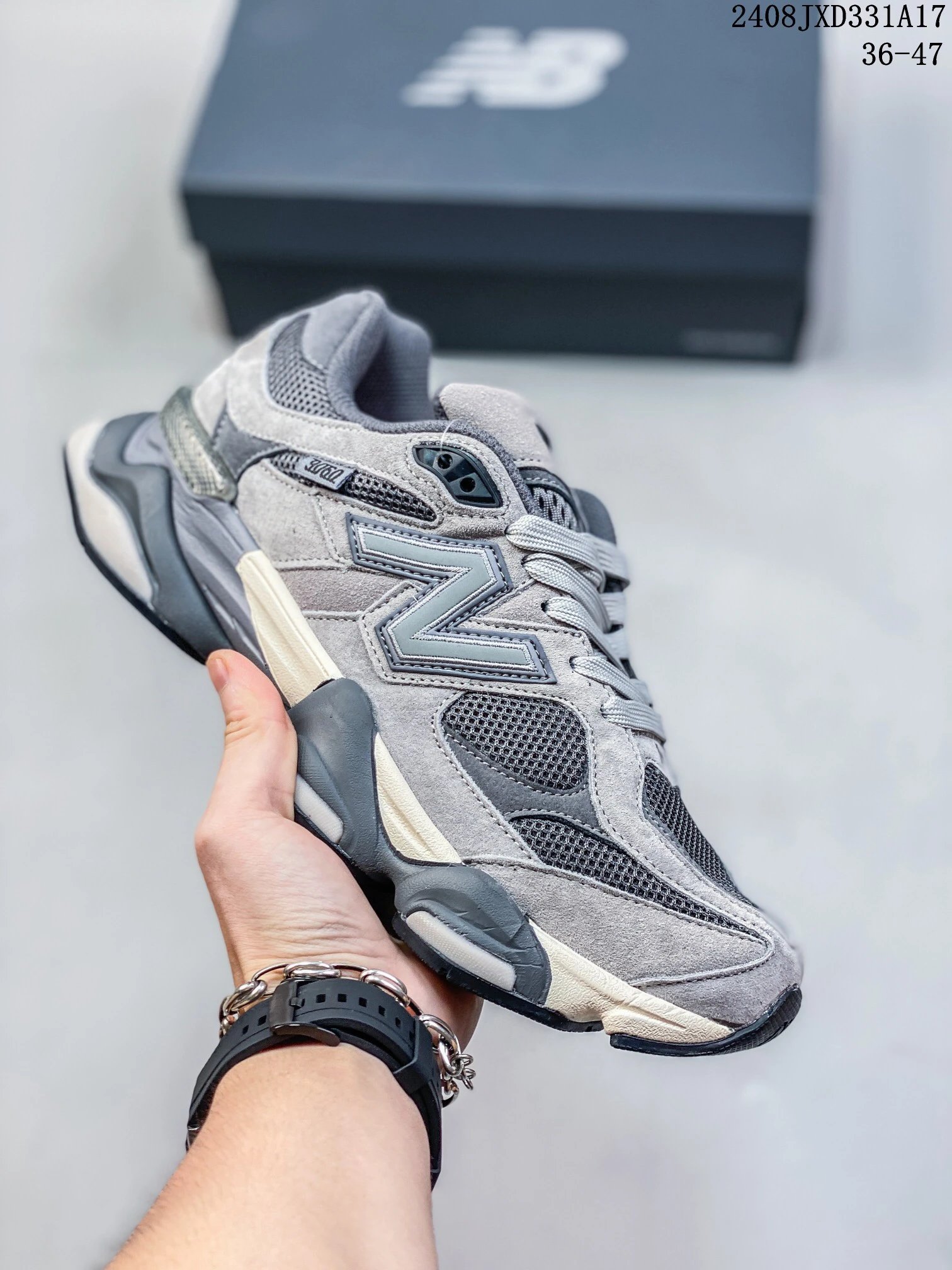 Casual Sneakers – 19 Styles detail 11