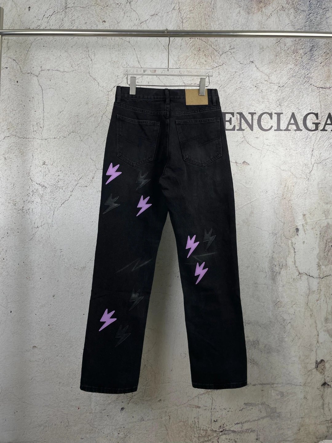 Casual Pants & Jeans – 10 Styles detail 14