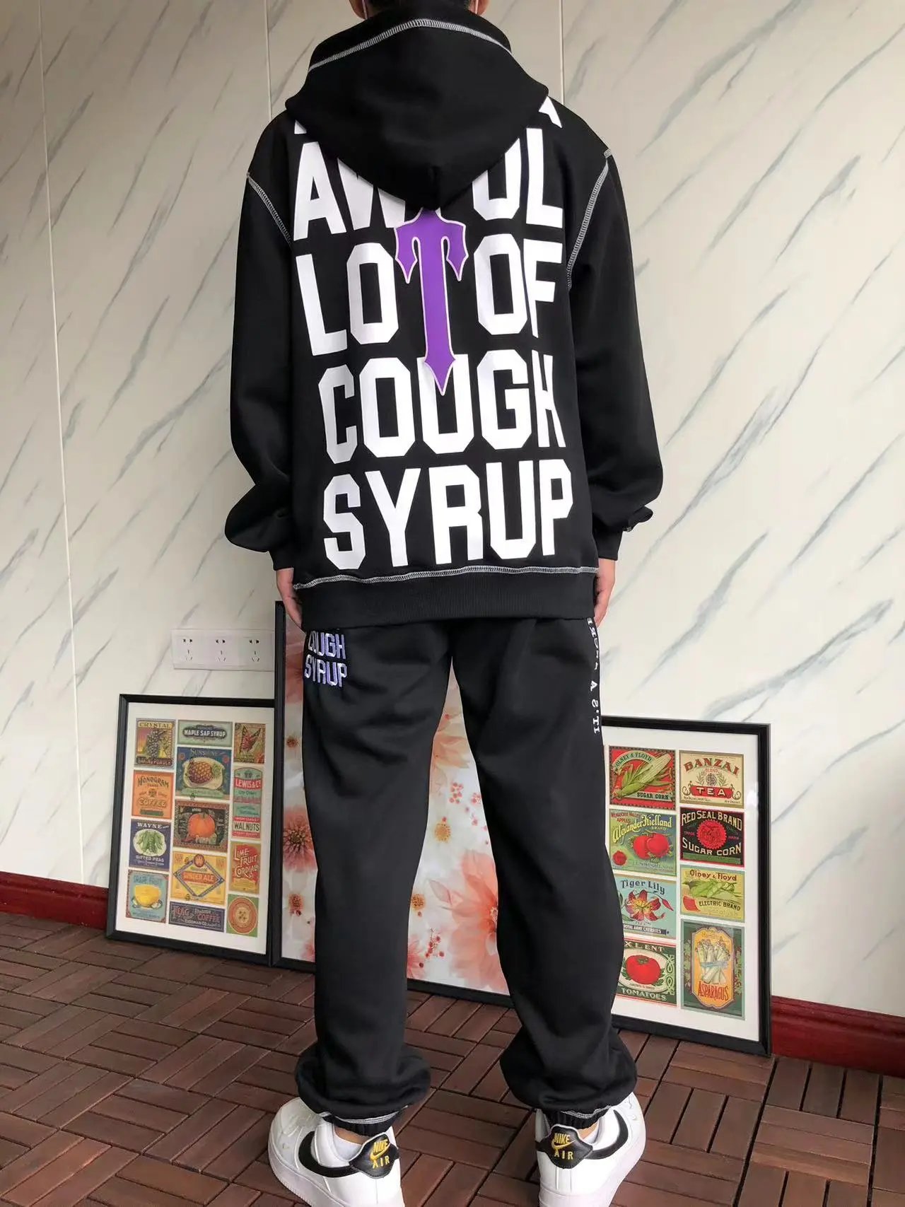 Everyday Hoodies – 15 Styles detail 11
