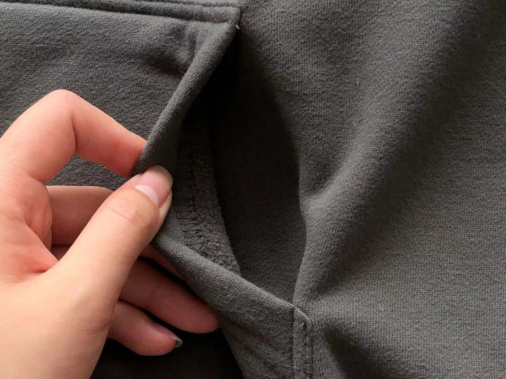 Everyday Hoodies – 24 Styles detail 12