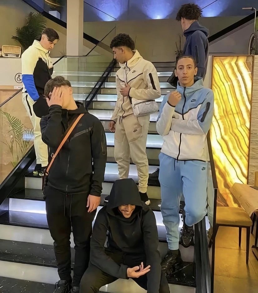 Matching Tracksuits – 25 Styles detail 8