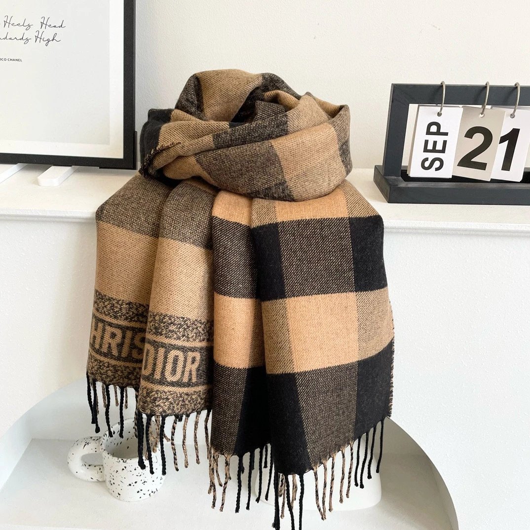 Unisex Scarves & Gloves – 33 Styles detail 2