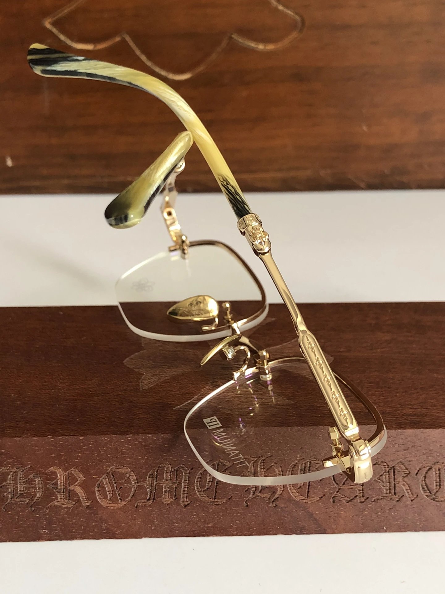 Unisex Eyewear – 35 Styles detail 5