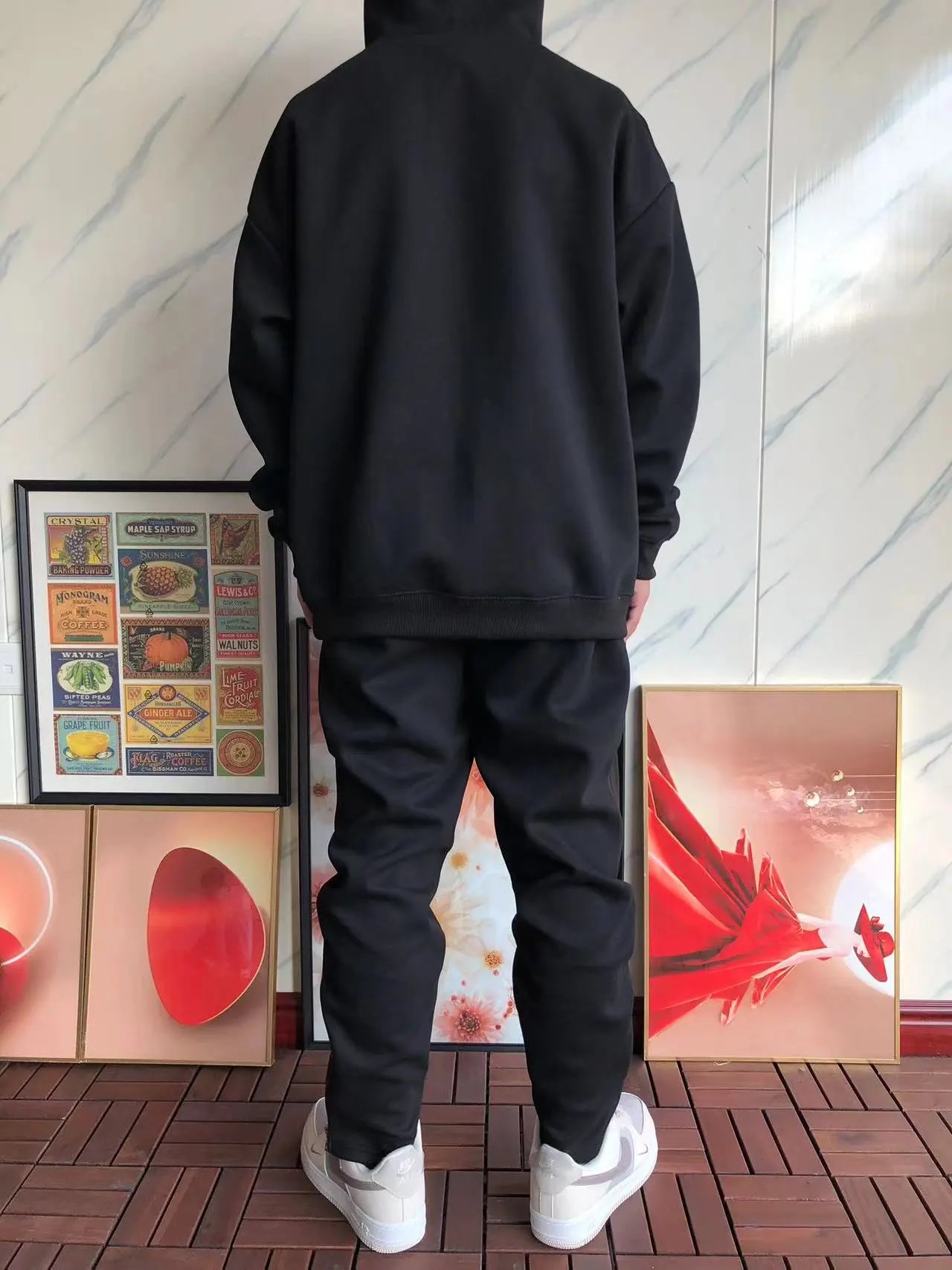 Everyday Hoodies – 15 Styles detail 6