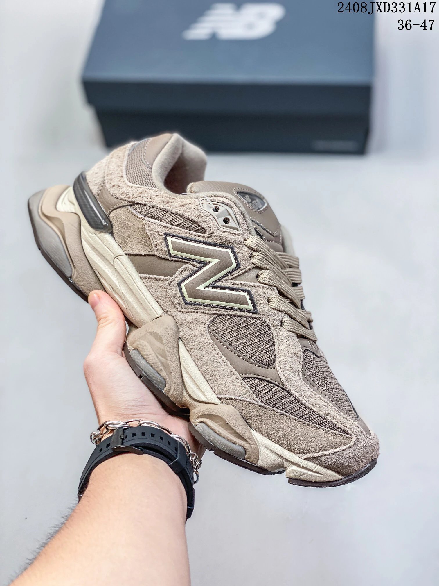 Casual Sneakers – 19 Styles detail 10