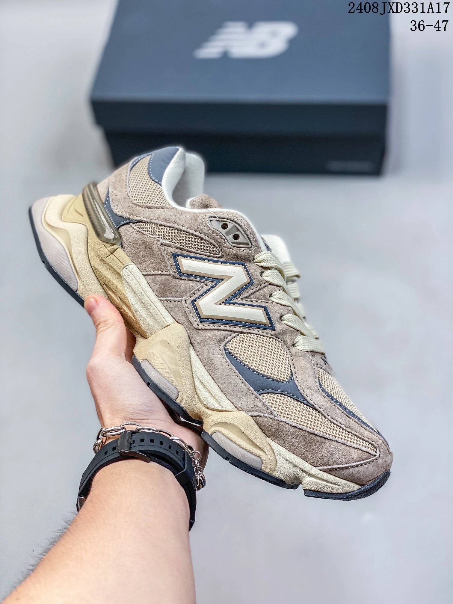 Casual Sneakers – 19 Styles detail 9